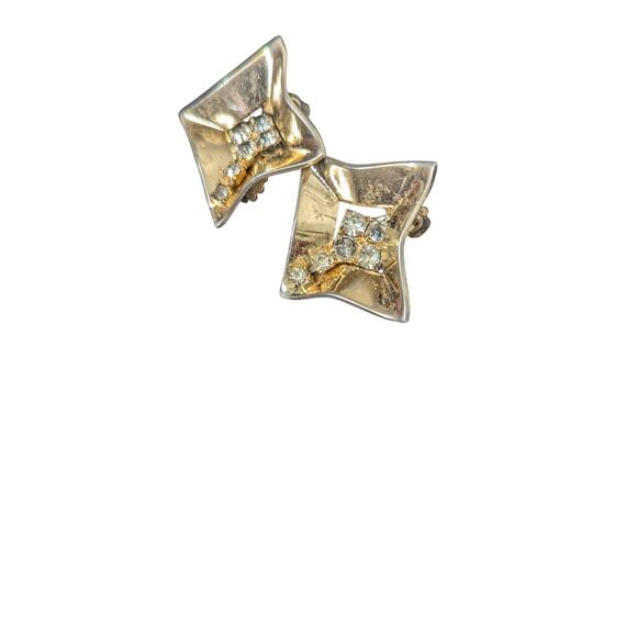 Vintage gold tone and center cluster Rhinestone unsigned clip on earrings - Picture 4 of 5